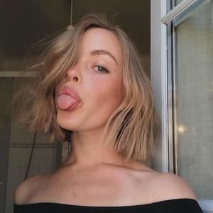 Meet your Posher, Lucy